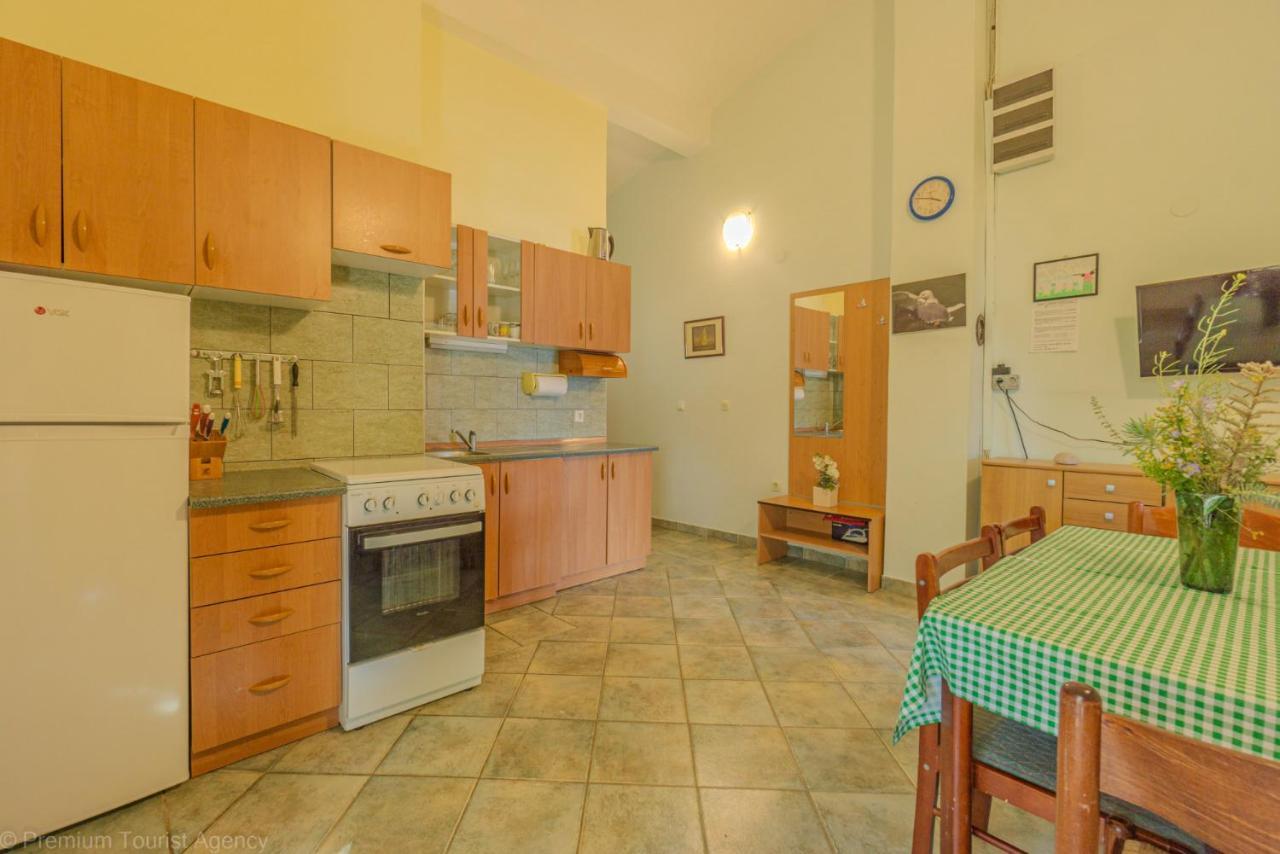 Zdenko Apartment Metajna Exterior photo